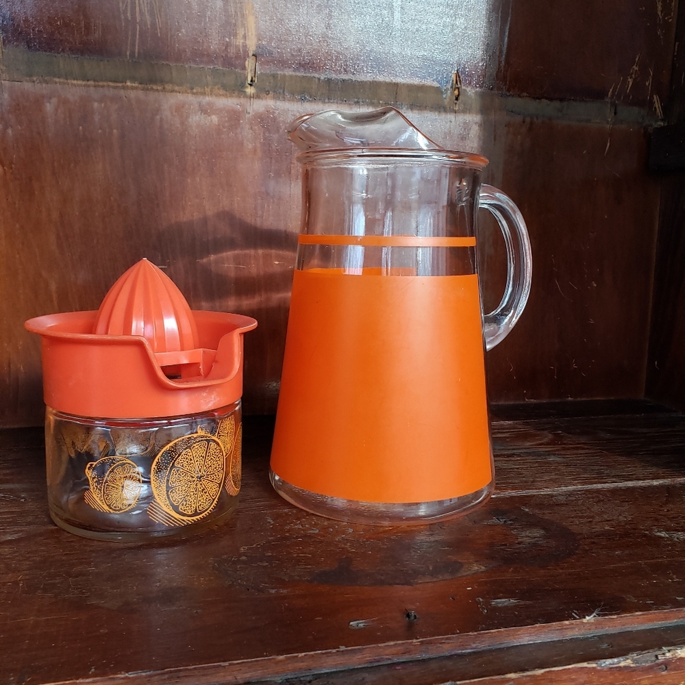 Vintage Gemco Orange Juicer and Pitcher